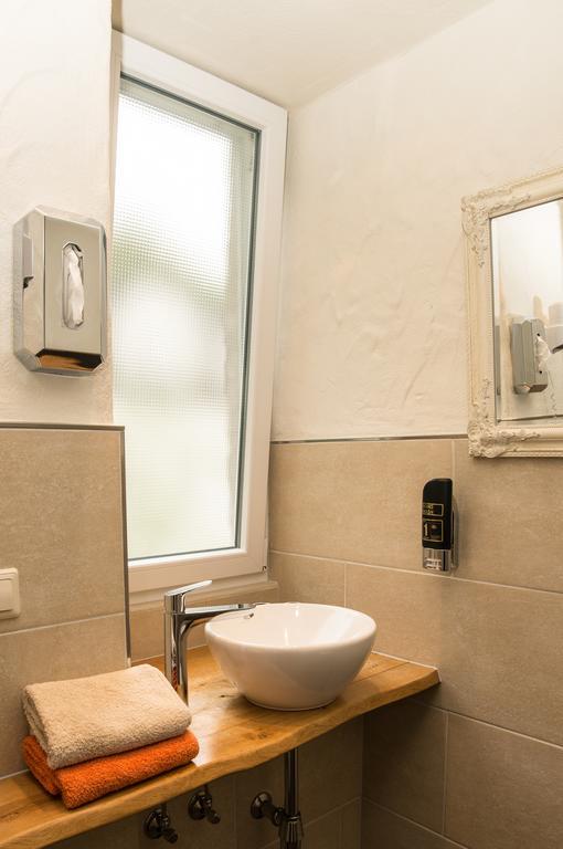Moselland Hotel Im Enderttal Zum Onkel Willi Cochem Room photo